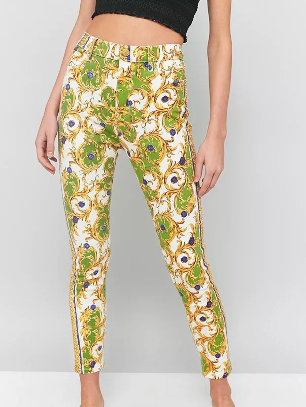 ✨Host Pick✨ BDG Highrise baroque printed cropped straight leg jeans
